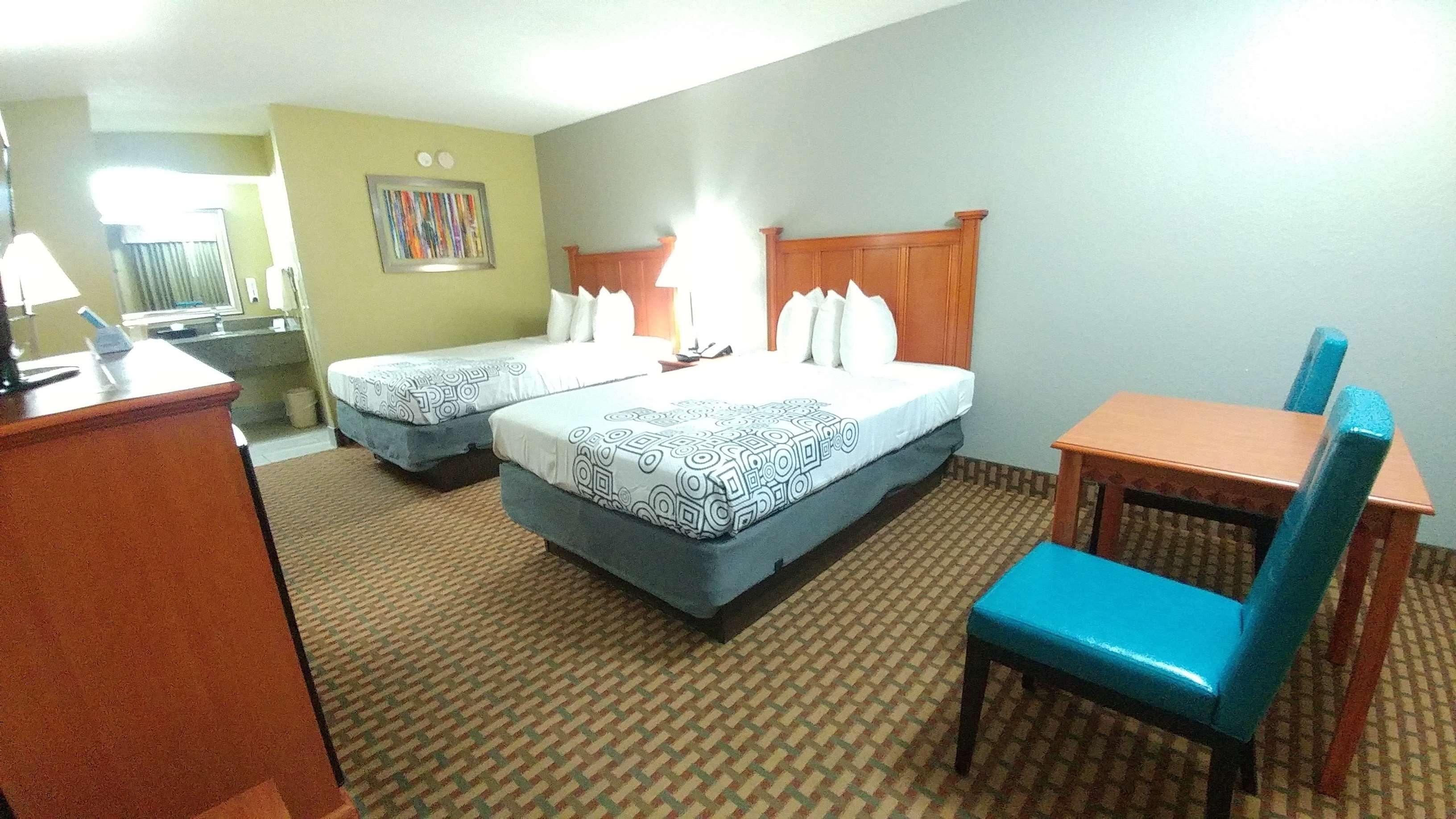 Western Hotel 3*